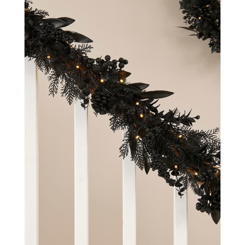Pre-Lit Mixed Tip Garland / Wreath, Black Garland